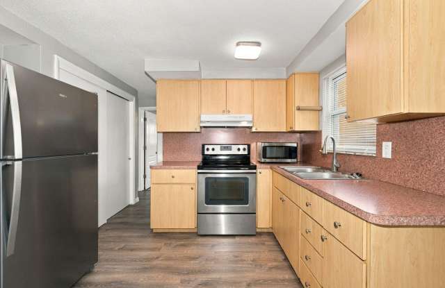 Cute 3 bedroom 1 bath Gallery 4