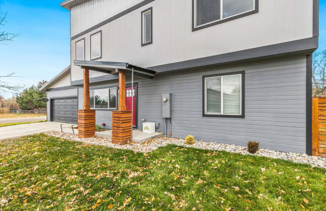 Fully updated 4 bedroom, 3 bathroom home in Northwest Fort Collins Gallery 1