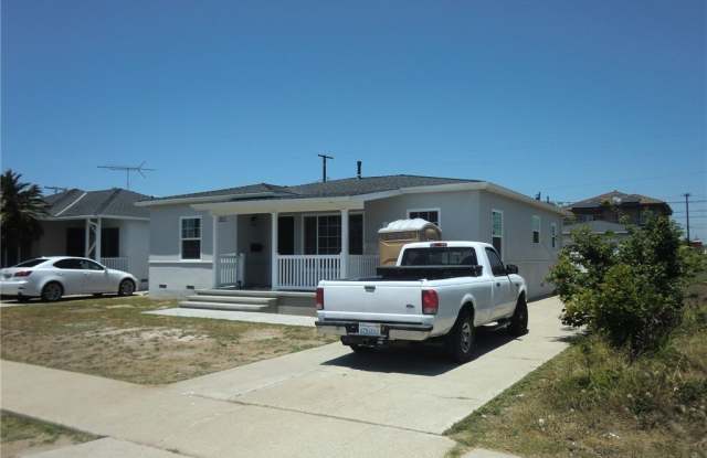 1907 W 154th Place photos photos