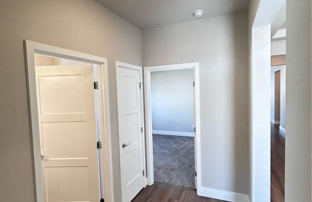 2620 Clark Ridge Drive Gallery 3
