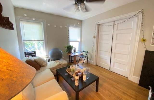 Large 4 bed in Mission Hill photos photos