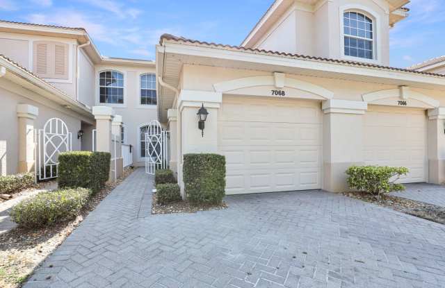 Spacious FURNISHED 3 Bed 2 Bath Condo In Palmer Ranch!!! photos photos