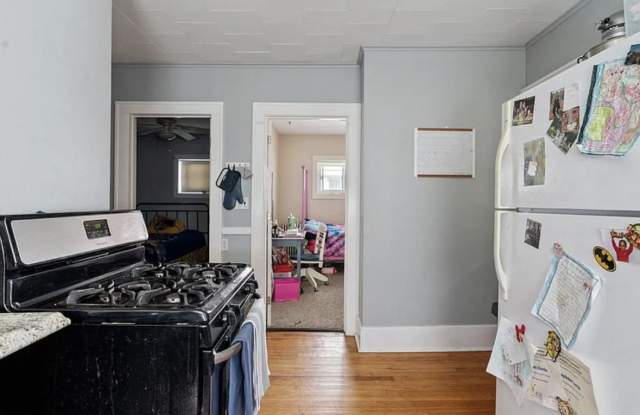60 Pinewood Avenue Gallery 3