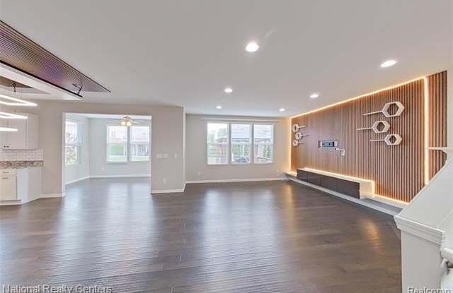 58180 Jonagold Lane Gallery 4