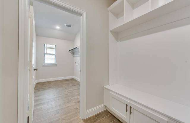 3504 Lillian Court Gallery 2