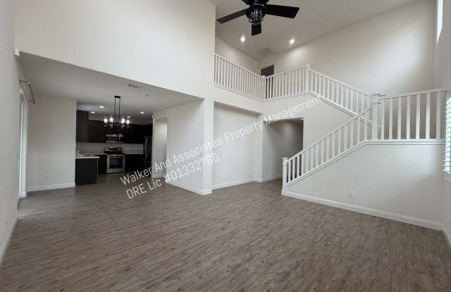 327 Las Flores Drive Gallery 3