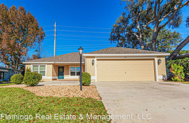 1871 W Schwartz Blvd. - 1871 West Schwartz Boulevard, Lady Lake, FL 32159