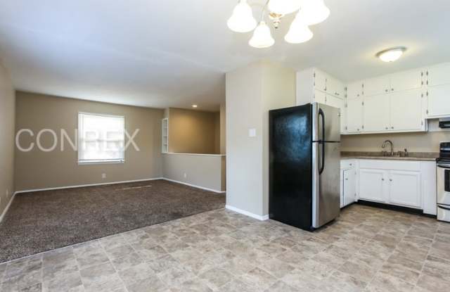 3431 Lombardy Place Gallery 4