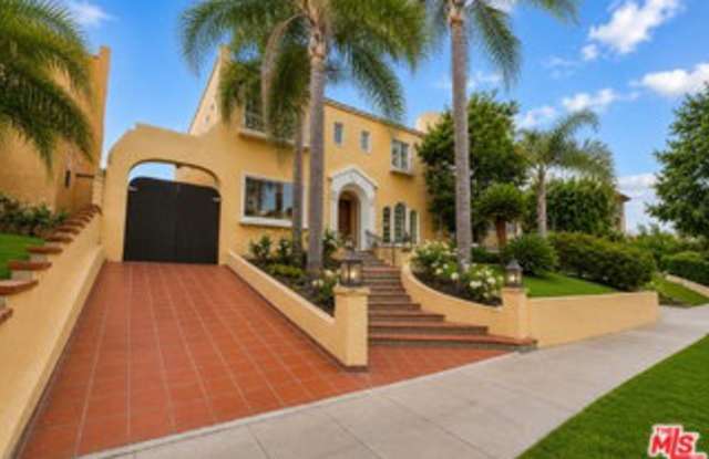 439 South Beverwil Drive Gallery 1