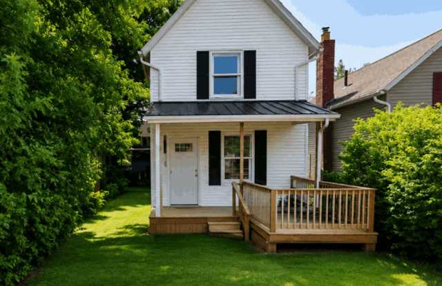 2BR NE Canton Home for rent Gallery 1