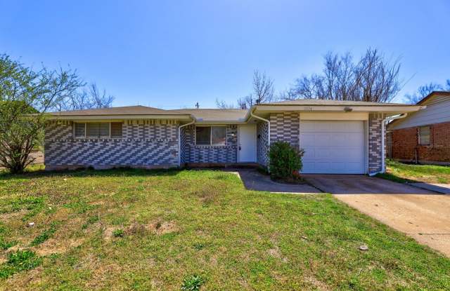 Very Nice 3 Bed 2 Bath in Del City! - 3024 Overland Drive, Del City, OK 73115