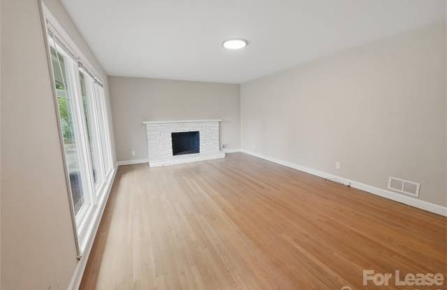 765 8th Avenue Drive SE Gallery 4