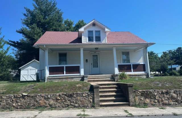 Salem Charm! photos photos Salem Charm! photos photos