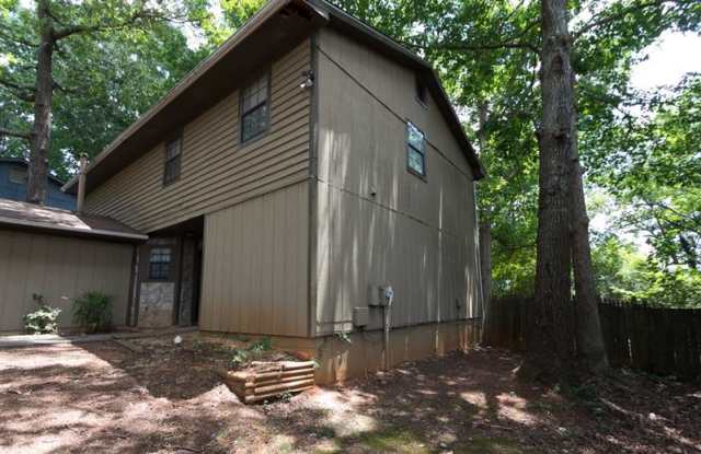 1104 CHEROKEE Heights Gallery 2