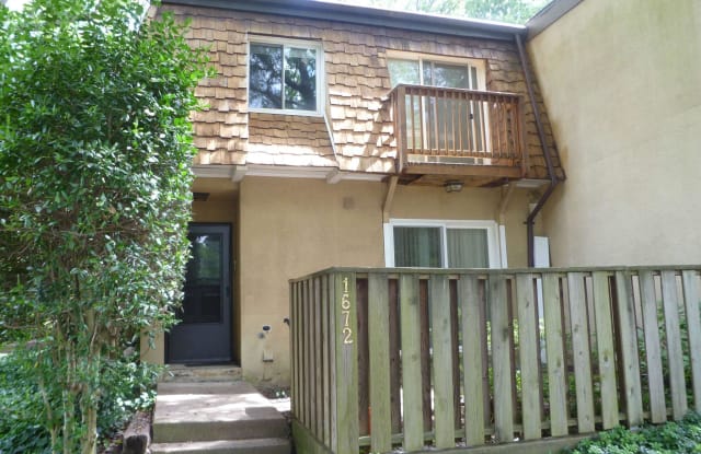 1672 VALENCIA WAY - 1672 Valencia Way, Reston, VA 20190