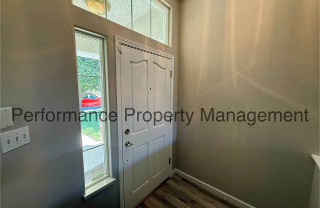 Gated 3 Bed/2 Bath Split Wing SW Bakersfield Home w/ RBP & Deposit Alternative Option Gallery 3