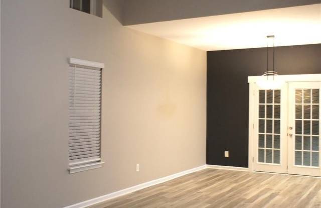 2753 Wingate Avenue Gallery 4