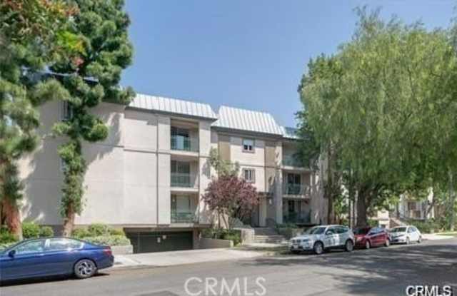 4630 Willis Avenue - 4630 Willis Avenue, Los Angeles, CA 91403