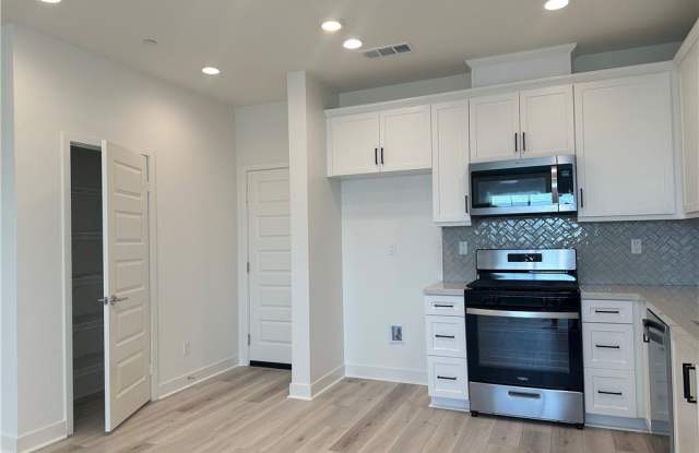 4230 S Hollyhock Paseo Gallery 2