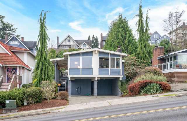 Mid-Century Modern with Puget Sound Views in North Tacoma photos photos