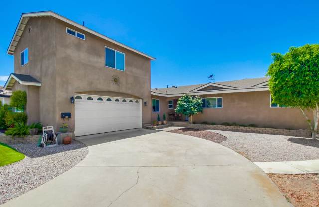 Wonderful SINGLE FAMILY Home with GRANNY FLAT over garage WITH SEPARATE ENTRY. photos photos