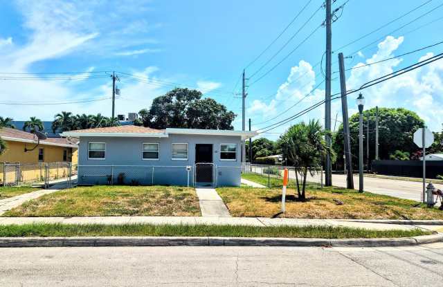 628 Monroe Drive Gallery 3