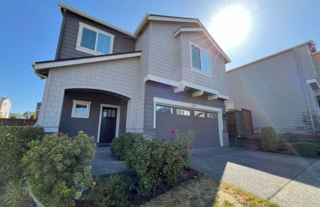 Spacious 4-Bedroom + Bonus Room with Modern Kitchen, Solar Panels & Private Fenced Backyard! photos photos