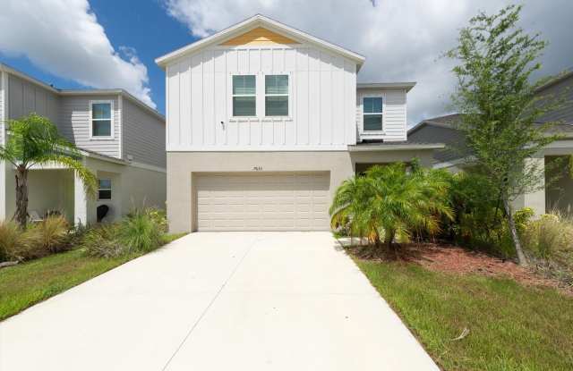 Modern 4-Bedroom Parrish Home with Bonus Loft & Open Living Space photos photos