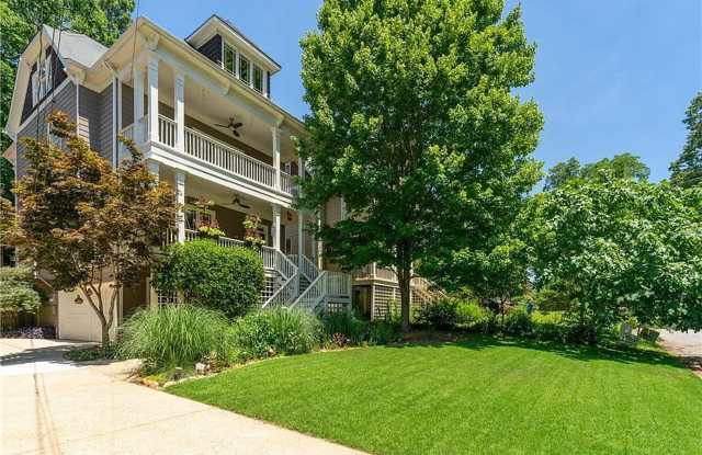 Charleston-Style East Atlanta Entertainer's Dream with Private Outdoor Bar photos photos