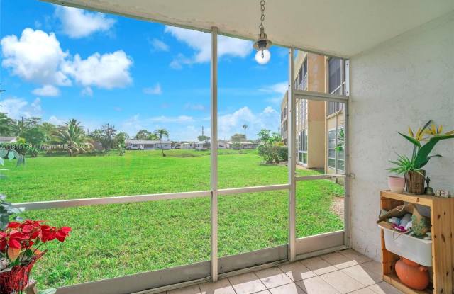 6550 Royal Palm Blvd photos photos