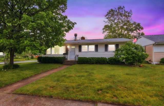 105 Indianwood Drive photos photos