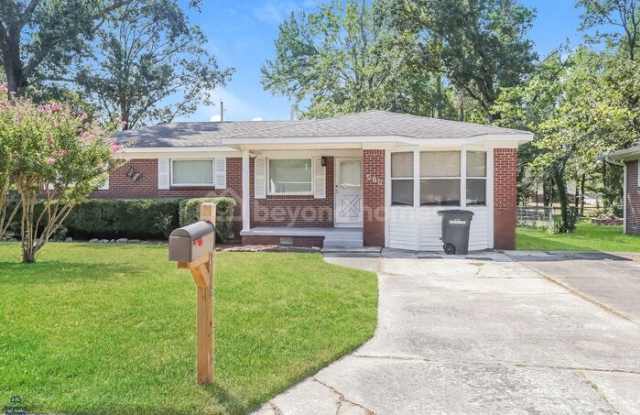 318 Hillwood Drive photos photos