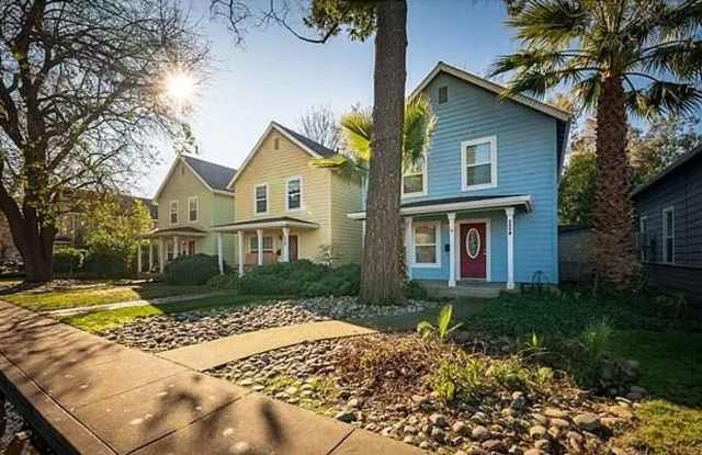 **Reserve NOW for SUMMER 2026** - Beautiful Home Close to Downtown Chico - 224 Oak Street, Chico, CA 95928