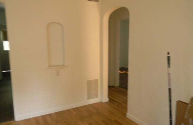4626 Shasta View Ave Gallery 2