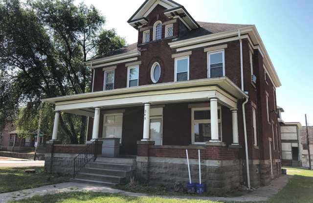 249 E 16th Ave - 249 East Sixteenth Avenue, Columbus, OH 43201