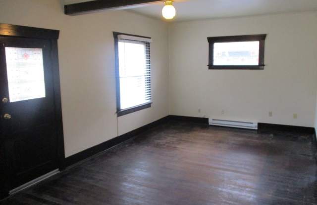 6035 So Lawrence Gallery 4
