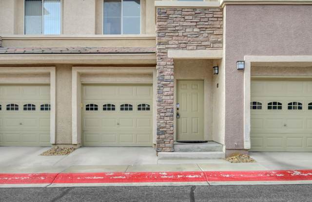 Gated Summerlin Condo Next to TPC Las Vegas – Newly Updated & Move-In Ready Gallery 4
