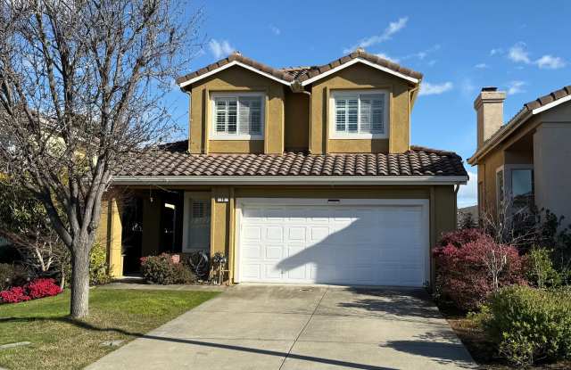 16 Souza Ct - Move In Special - 30% Rental Fee - 16 Souza Court, Alameda, CA 94502