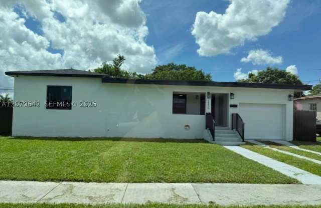 14430 Fillmore St photos photos