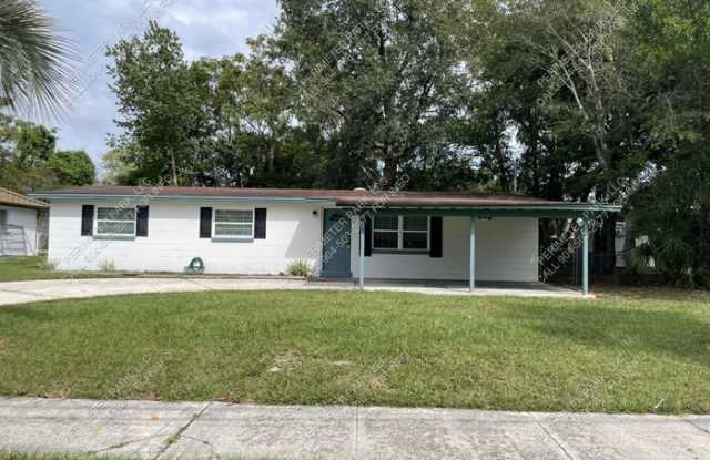 425 Gano Avenue - 425 Gano Avenue, Bellair-Meadowbrook Terrace, FL 32073