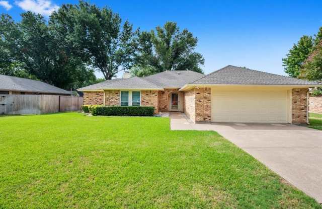 1104 Province Lane - 1104 Province Lane, Mansfield, TX 76063
