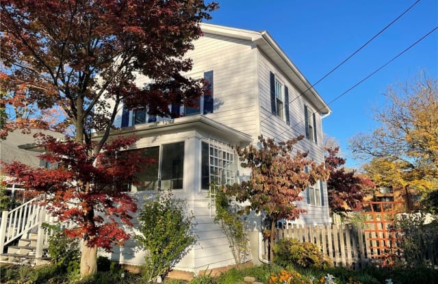 121 Chapel Street - 121 Chapel Street, Fayetteville, NY 13066