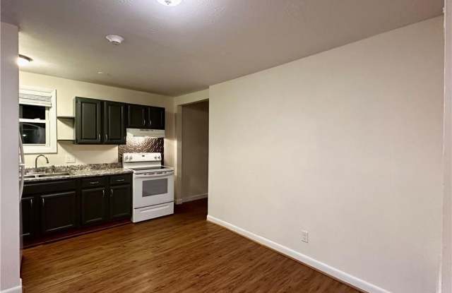 800 Oakland beach Avenue unit: B photos photos
