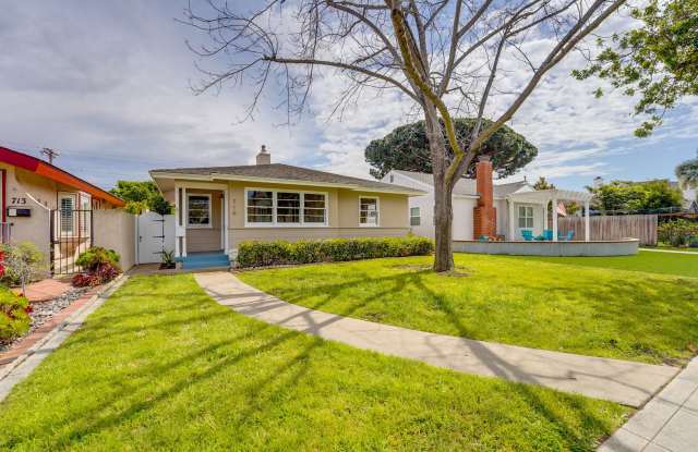 3 bd 2 ba, House With Backyard (Coronado 92118) photos photos