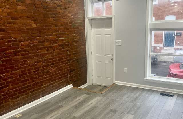 808 North Streeper Street - - photos photos