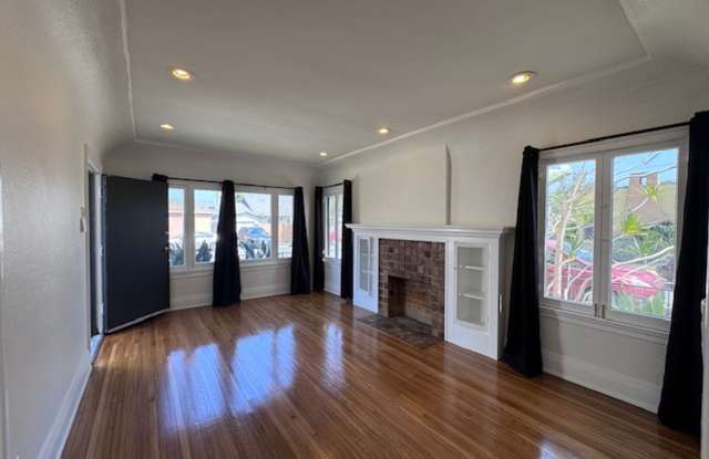 Charming Spanish-Style Home for Lease photos photos