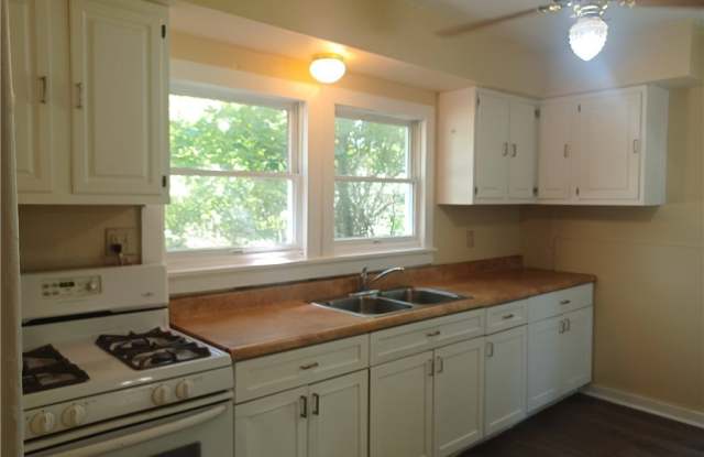 660 4th Street SW Gallery 2