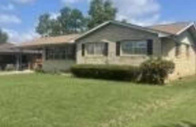 3420 Brady Lane Gallery 2