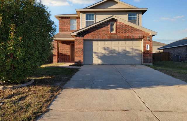 Beautiful 3BR/2BA Home | Washer  Dryer Included | Walk-In Closet  Big Backya photos photos