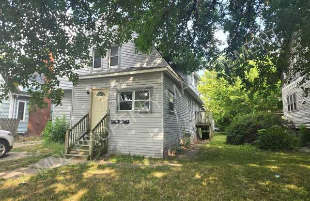 1309 S Michigan Gallery 3